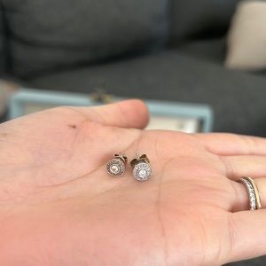 White gold diamond studs